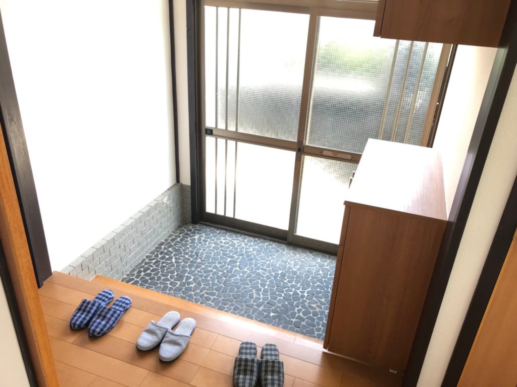 靴も傘も置けます。 靴も傘も置けます。