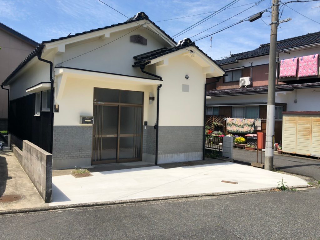 前面道路は6mある角地です。 前面道路は6mある角地です。