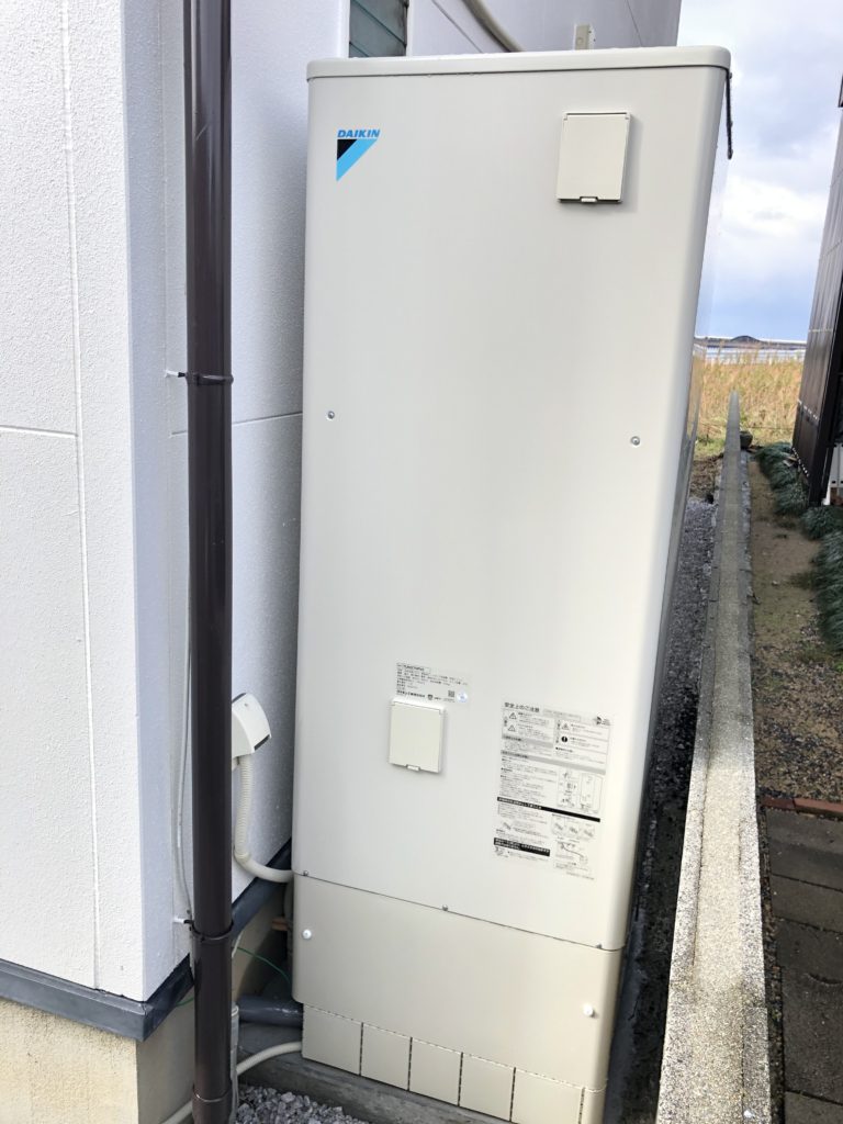 エコキュート電気給湯器。オール電化で光熱費がお得! エコキュート電気給湯器。オール電化で光熱費がお得!