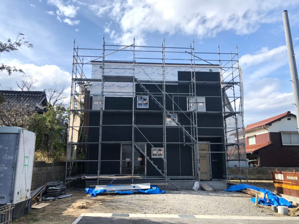 建築中★R3年3月下旬完成予定(外観) 建築中★R3年3月下旬完成予定(外観)