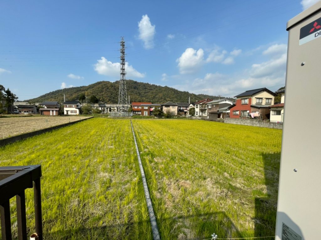 建物裏 建物裏