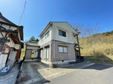 【中古】 2022/06 仲介 ◆岩美町浦富（岩美北小学校区）◆4LDK◆吹き抜けの広々リビング♪
